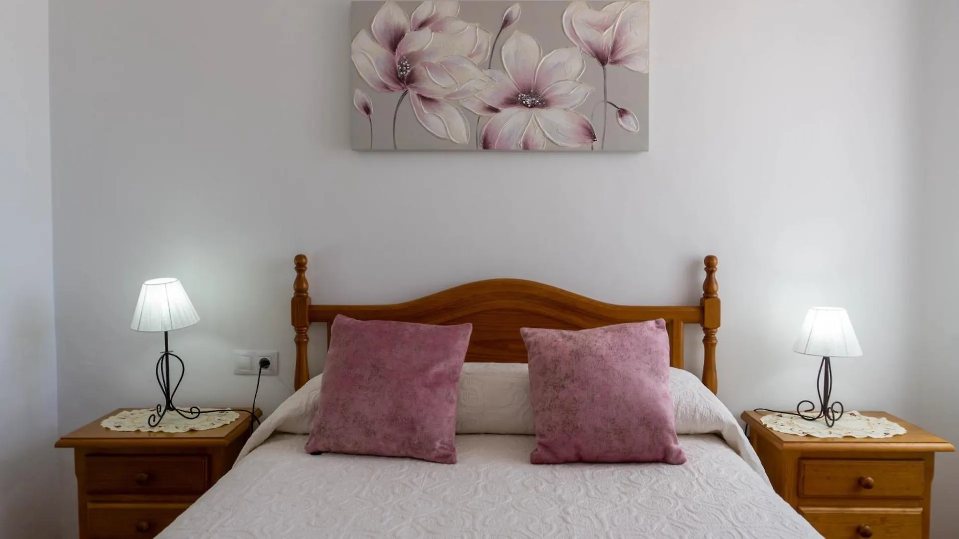 Country house La Casita Del Garrobo Guest House Comares